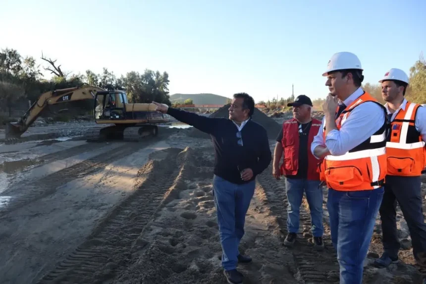 mop-ejecuta-obras-de-encauzamiento-y-refuerzo-de-defensas-en-estero-punitaqui