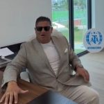 mientras-la-investigan-por-corrupcion-en-estados-unidos,-la-afa-se-asocia-en-miami-a-un-bizarro-pastor-de-famosos