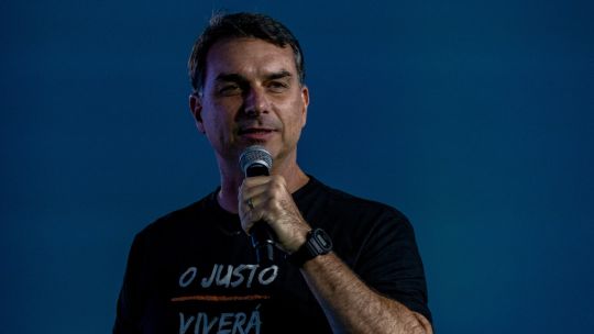 lula’s-poll-lead-over-bolsonaro-shrinks-as-brazil-election-campaign-opens