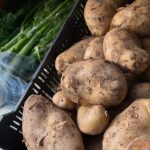 el-precio-de-la-papa-se-disparo-un-250%-por-las-lluvias-y-comerciantes-buscan-sostener-las-ventas-con-descuentos