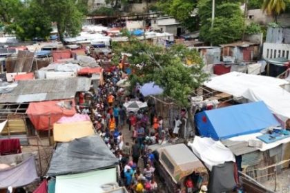 rdc:-haiti-vuelve-a-quedar-al-borde-del-abismo-tras-un-ataque-de-pandillas-que-dejo-al-menos-40-muertos