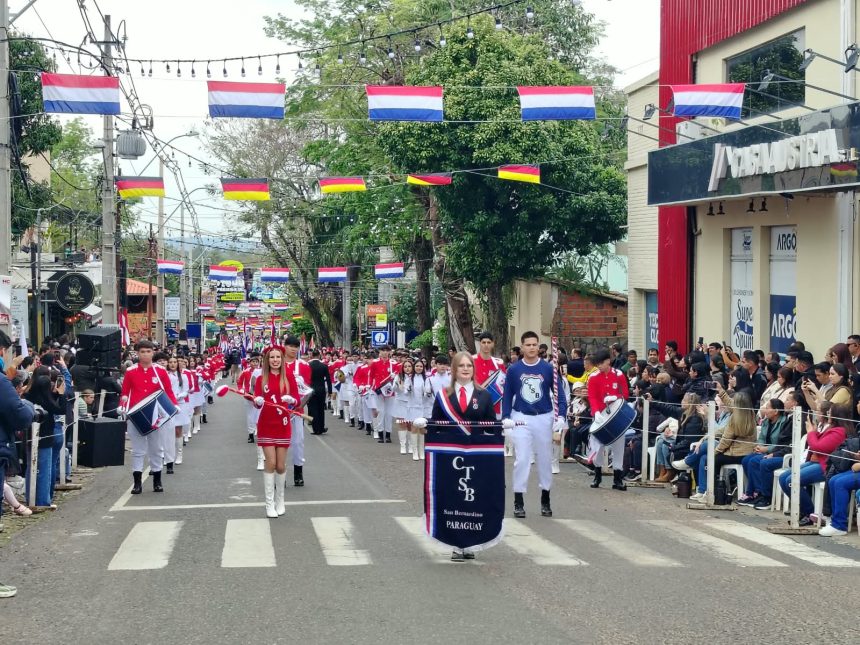 san-bernardino-celebro-sus-145-anos-con-desfile-estudiantil!