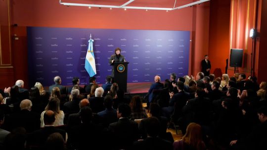 milei-reunio-a-sus-legisladores-y-puso-el-foco-en-el-presupuesto-2027