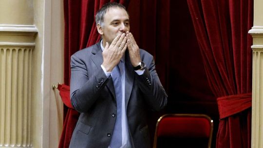 la-justicia-le-otorgo-15-dias-mas-a-adorni-para-justificar-sus-bienes