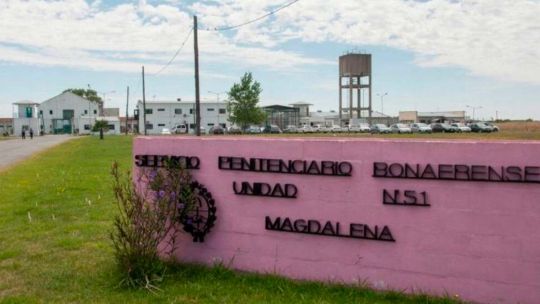torturas-y-abusos-a-presas-en-magdalena:-detuvieron-a-15-agentes-del-servicio-penitenciario-bonaerense