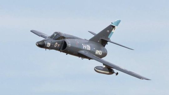 la-armada-argentina-retirara-del-servicio-activo-a-los-aviones-caza-naval-super-etendard