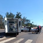 garupa-|-choque-entre-una-moto-y-un-auto-dejo-a-una-mujer-hospitalizada