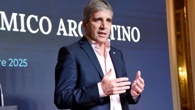 caputo-anunciara-nuevas-medidas-economicas-antes-del-debate-en-el-congreso:-que-evalua-el-gobierno-en-medio-de-la-tension-por-el-dolar,-las-tasas-y-la-morosidad