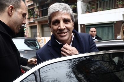 en-medio-de-la-interna-por-la-actividad-y-la-mora,-caputo-anuncia-medidas-economicas