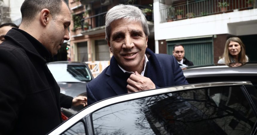 en-medio-de-la-interna-por-la-actividad-y-la-mora,-caputo-anuncia-medidas-economicas