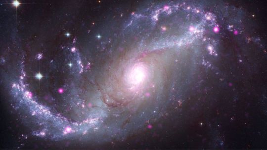 la-nasa-revelo-una-impactante-galeria-de-imagenes-con-16-“gemas-galacticas”