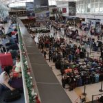 a-pesar-de-que-viajaron-menos-argentinos-al-exterior,-la-balanza-turistica-volvio-a-ser-negativa-en-julio-segun-el-indec