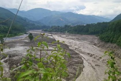 asi-son-las-imagenes-mas-impactantes-de-la-devastacion-en-nepal-y-china-por-las-inundaciones-que-dejaron-98-muertos
