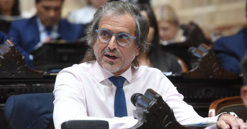 benegas-lynch-se-opone-al-rescate-de-morosos:-“esta-el-tipo-que-compro-la-television-para-el-mundial-y,-como-argentina-no-salio-campeon,-no-quiere-pagar-la-deuda”