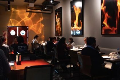 republica-del-fuego:-la-parrilla-de-recoleta-reconocida-por-la-guia-michelin-donde-el-fuego-se-convierte-en-una-experiencia