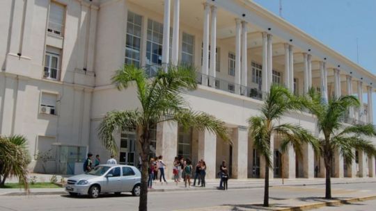unc:-paro-de-adiuc-por-48-horas-en-reclamo-del-cumplimiento-de-la-ley-de-financiamiento-universitario