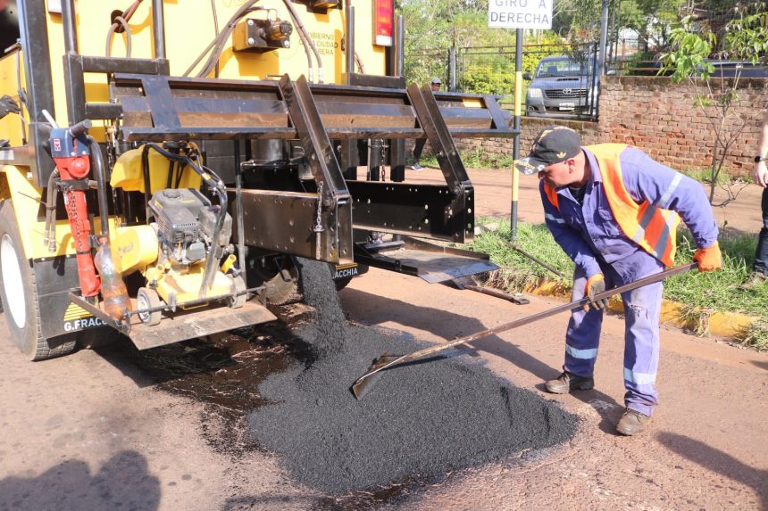 obera-moderniza-sus-trabajos-de-bacheo-logrando-mas-eficiencia-y-capacidad-de-respuesta