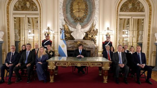 argentina’s-milei-revives-bitter-malvinas-dispute-with-united-kingdom