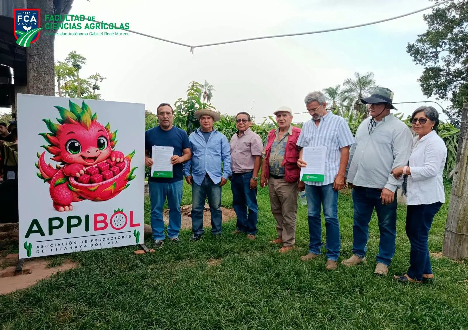 productores-de-pitahaya-sella-pacto-con-ciencias-agricolas-de-la-uagrm
