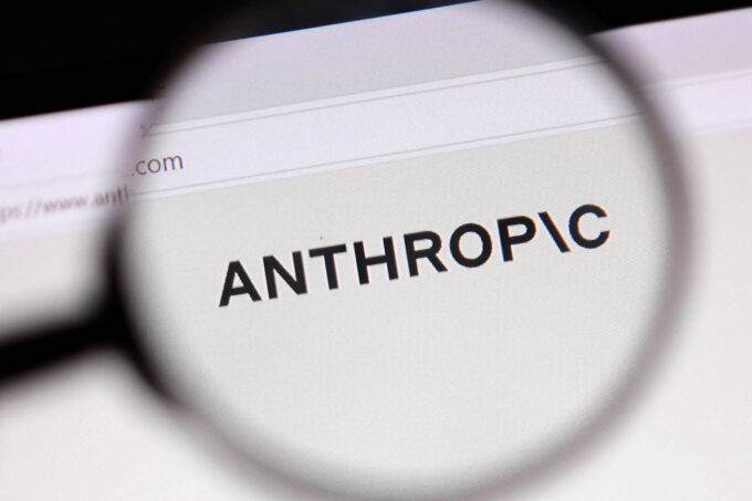 veja-casos-em-que-a-anthropic-diz-que-claude-foi-usado-para-armas,-espionagem-e-golpes
