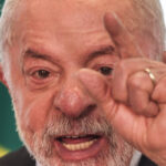 campanha-de-lula-dira-na-tv-que-flavio-bolsonaro-nao-pode-combater-crime-por-ter-relacao-com-investigados