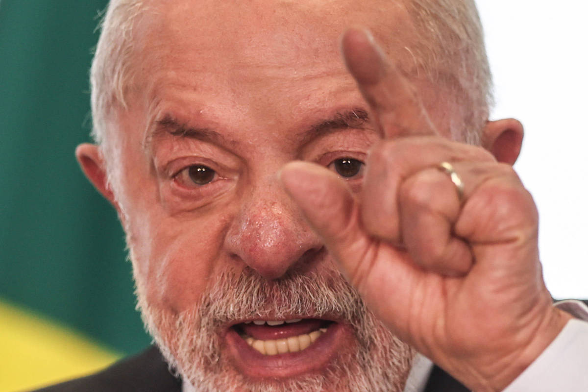campanha-de-lula-dira-na-tv-que-flavio-bolsonaro-nao-pode-combater-crime-por-ter-relacao-com-investigados