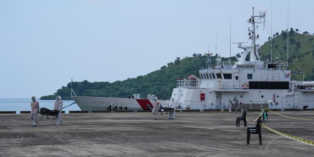 aux-philippines,-le-bilan-de-l’incendie-sur-un-ferry-grimpe-a-76 morts