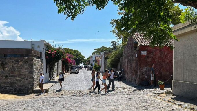 tiene-mas-de-300-anos,-es-considerada-la-casa-mas-fotografiada-de-uruguay-y-ahora-se-vende-por-mas-de-us$-600.000