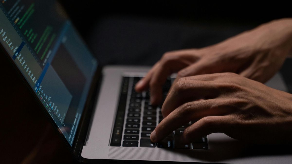 expareja-de-empresario-medico-craneo-hackeo-a-sus-empresas-para-quedarse-con-bienes-por-mas-de-us$-500.000;-el-denuncio-que-lo-intoxico-y-manipulo