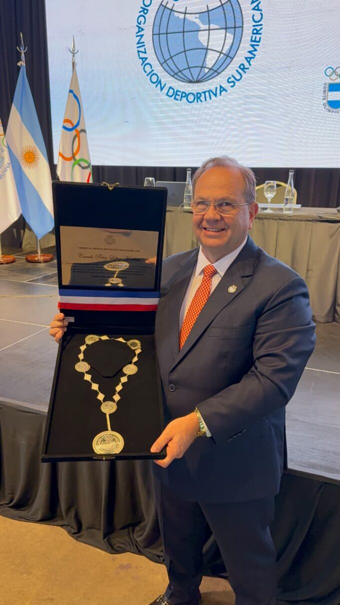 camilo-perez-recibe-la-orden-al-merito-deportivo-suramericano-y-es-reconocido-por-su-legado-al-frente-de-odesur