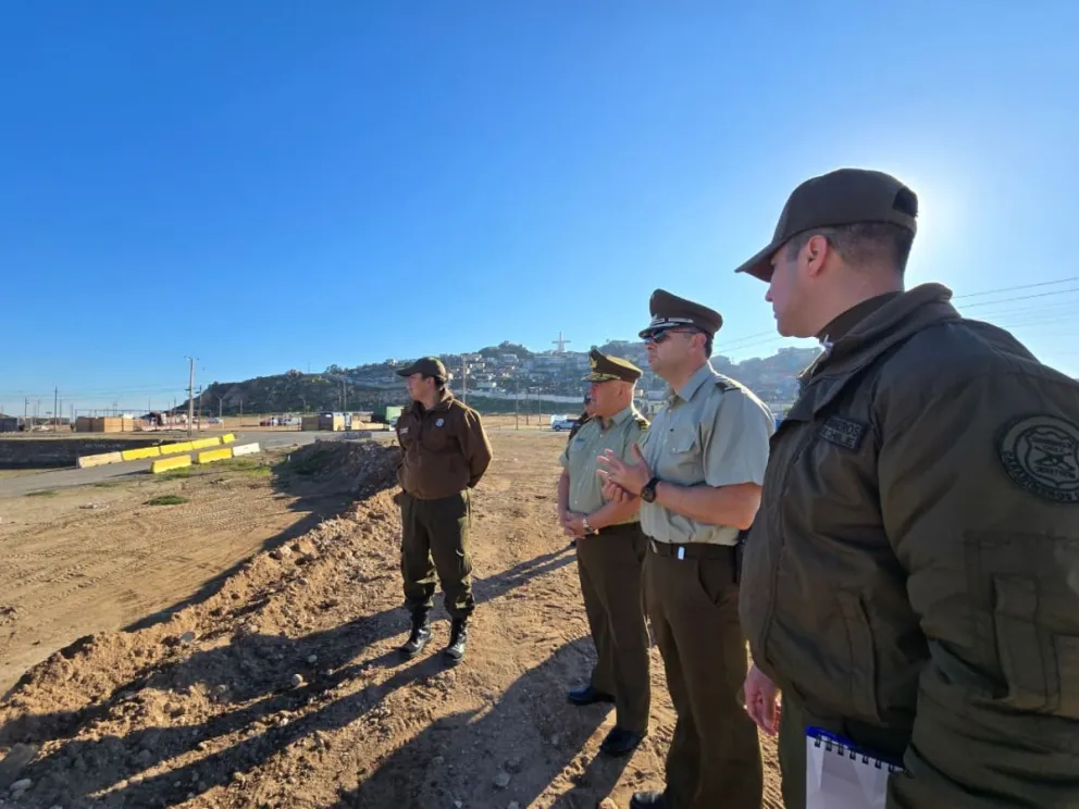 carabineros-monitorea-en-terreno-avances-de-la-7a-comisaria-temporal-la-pampilla