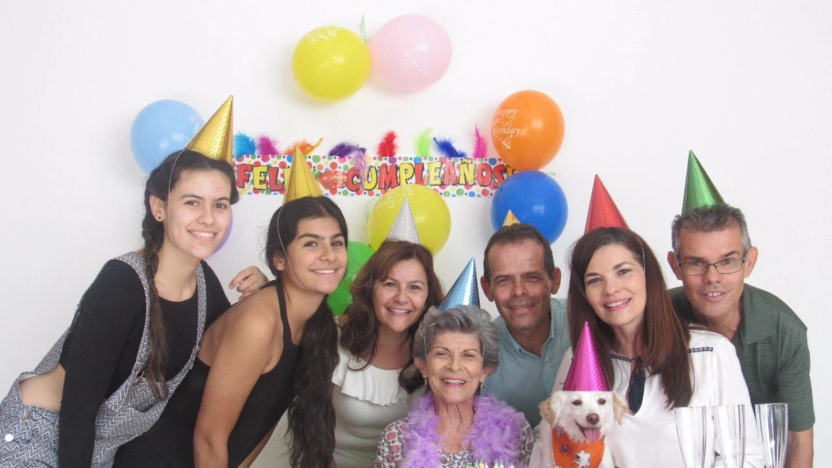 ‘estoy-aqui,-soy-liz’:-sobrevivio-horas-bajo-los-escombros-del-terremoto-de-pereira,-pero-perdio-su-casa,-a-su-mama,-a-su-hermano-y-a-su-pareja