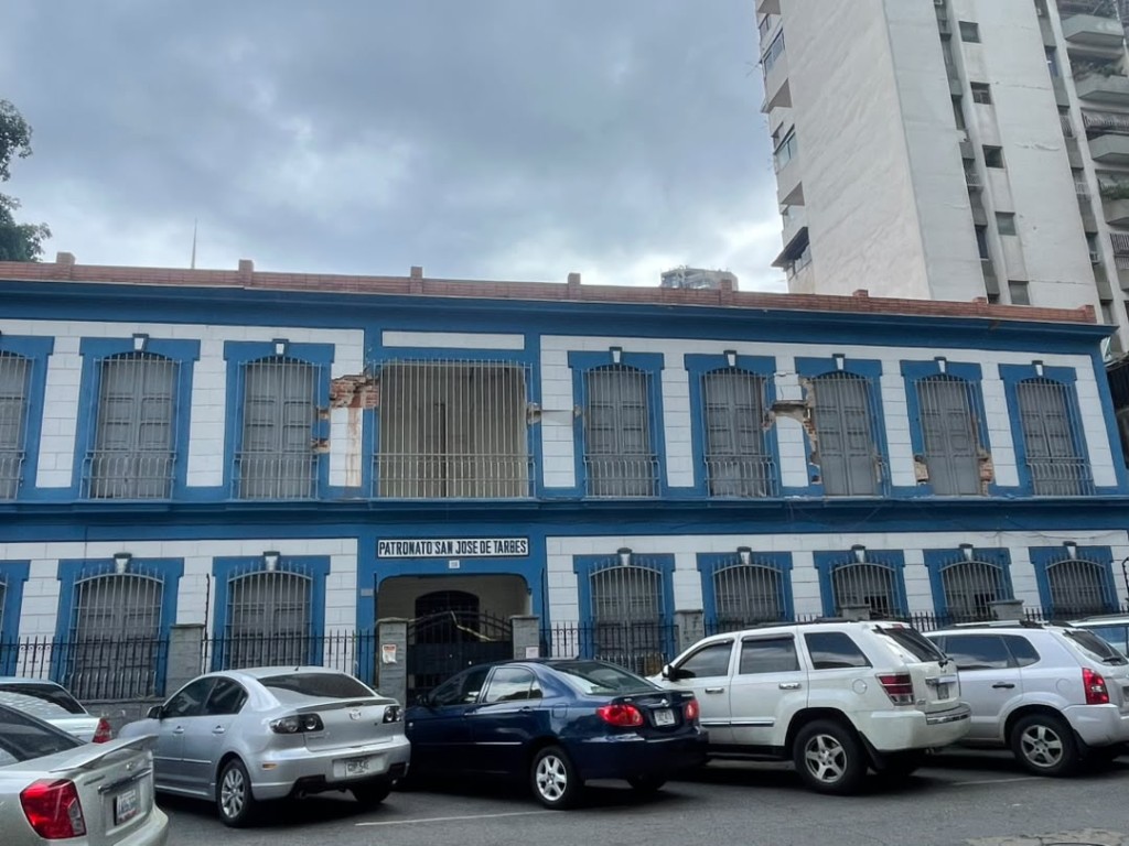 aulas-en-ruinas,-maestros-sin-casa: el-sistema-educativo-en-supervivencia