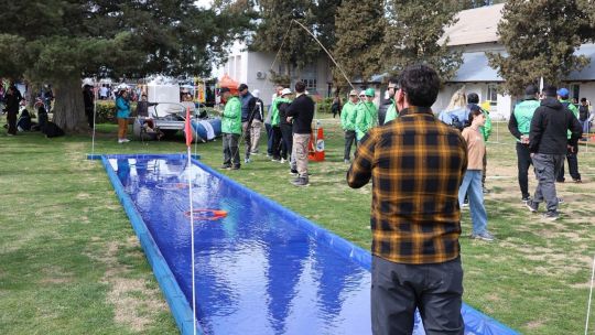 el-fly-cast-gana-terreno-y-tuvo-su-lugar-en-la-primera-expo-deportes-de-neuquen