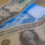 dolar-repunta-con-fuerza-hacia-los-$940-tras-caida-del-precio-del-cobre