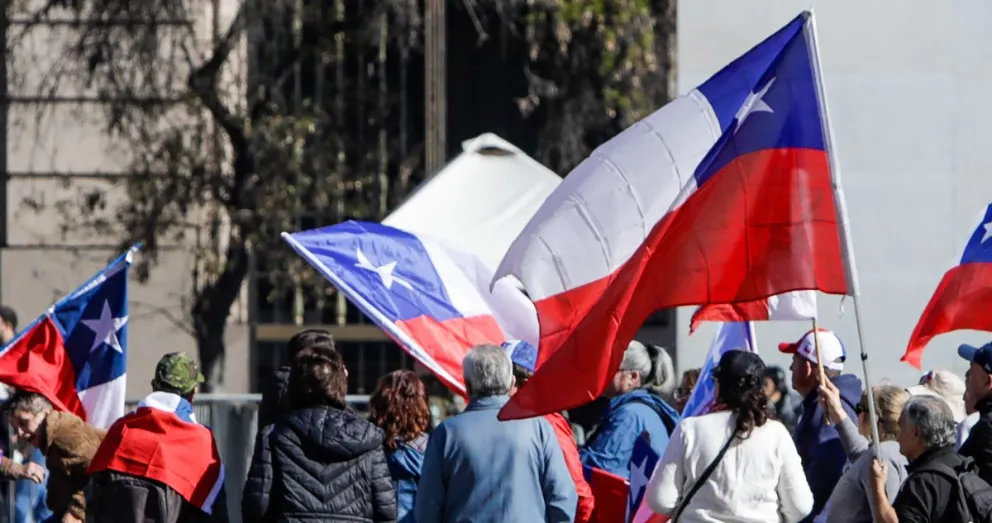 patriotismo-en-chile:-debate-secuestrado-por-elites-excluyentes