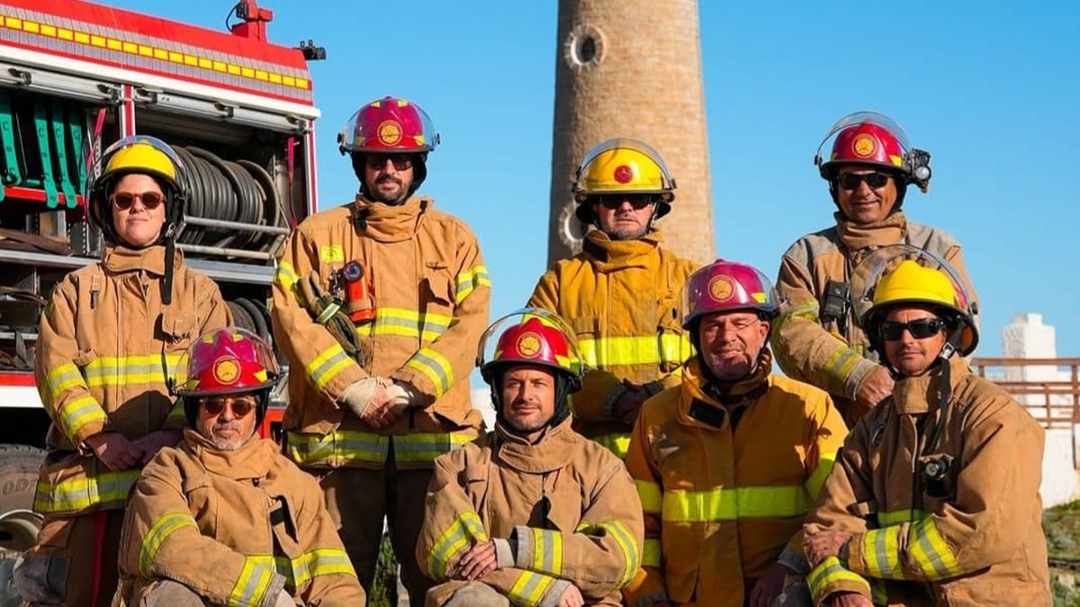 los-bomberos-voluntarios-de-jose-ignacio,-una-organizacion-vecinal-que-agrupa-a-pobladores-del-balneario-mas-exclusivo-del-pais