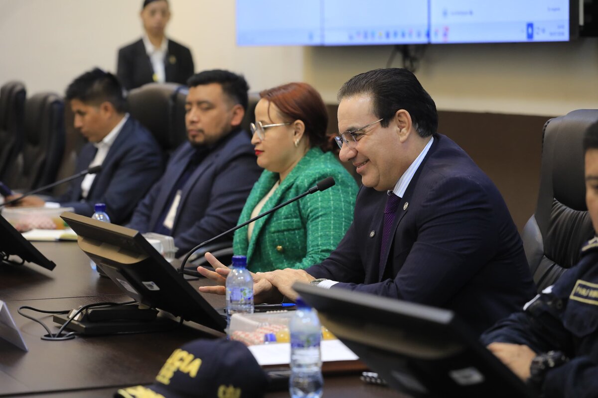gobernacion-aboga-por-ley-para-bloqueadores-de-senal-en-carceles-ante-incremento-de-costos-de-equipos