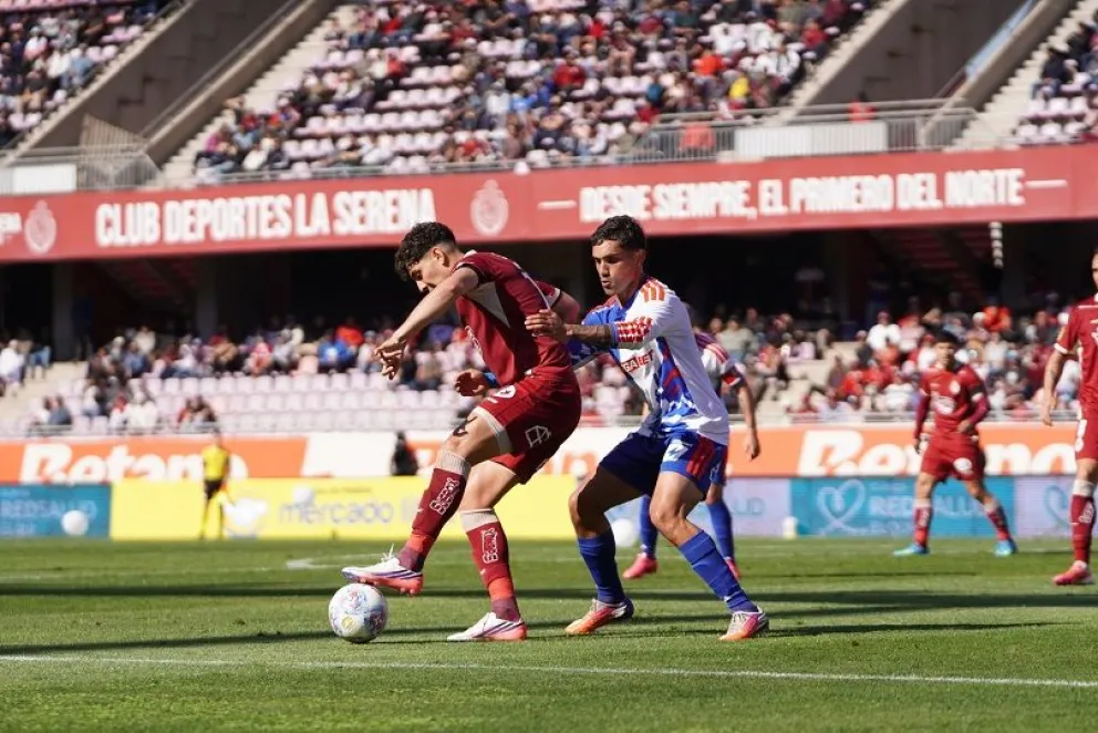 la-serena-no-logra-sostener-su-buen-momento-y-pierde-ante-la-u