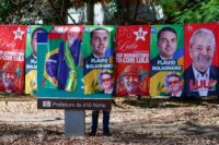 como-lula-e-flavio-bolsonaro-querem-atrair-dinheiro?