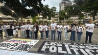 familiares-de-presos-politicos-culminan-protesta-con-vigilia-en-chacao