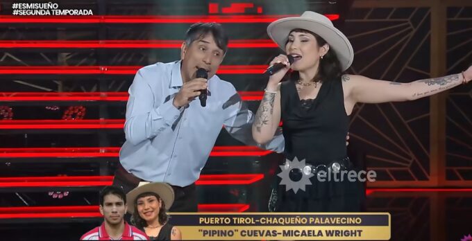 (video)-¡”pipino”-cuevas-se-lucio-en-doble-presentacion-de-canto-asha!