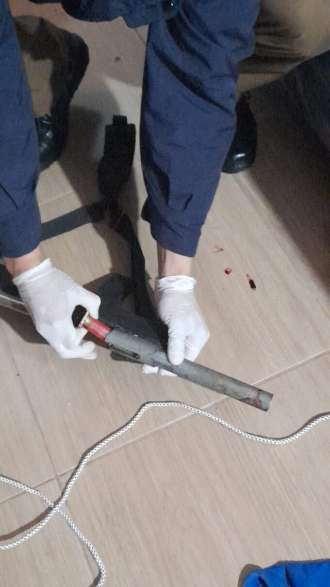 opyta-grave:-le-metio-un-tiro-hovape-a-su-dona