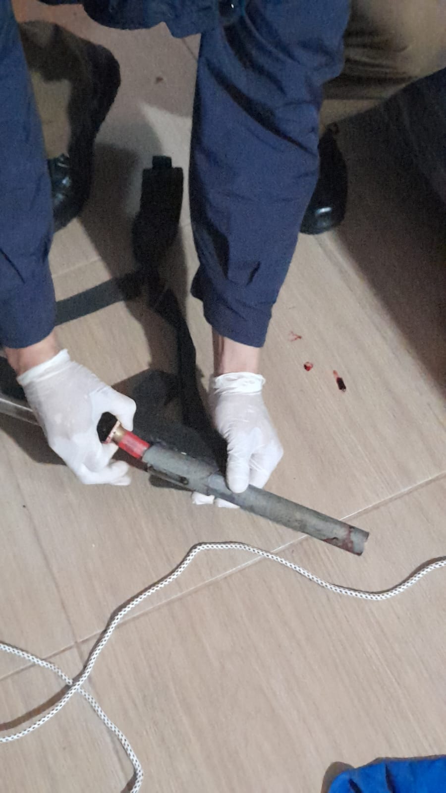 opyta-grave:-le-metio-un-tiro-hovape-a-su-dona