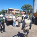 ¡pillan-a-otro-puerco-tirando-basura-en-avenida!