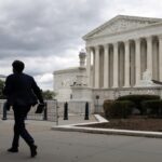 el-tribunal-supremo-de-ee-uu.-frena-por-ahora-el-intento-de-trump-de-restringir-el-voto-por-correo