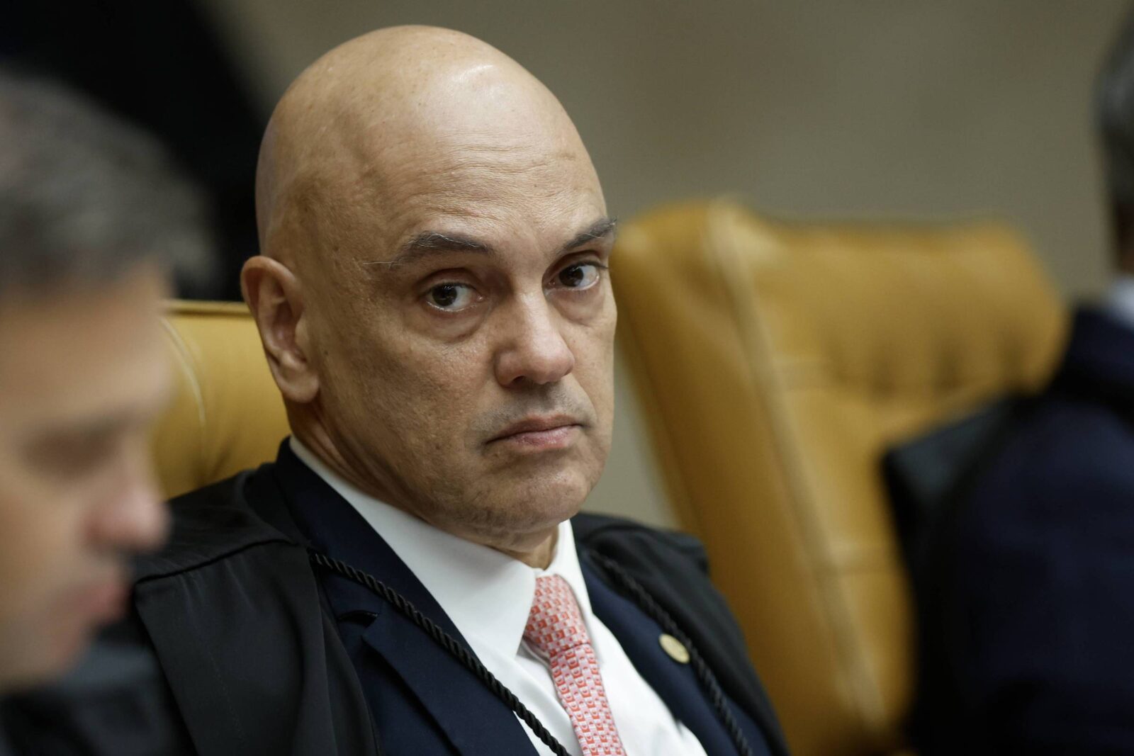 moraes-diz-que-relatorio-apresentado-por-mendonca-e-‘farsa’-e-vinganca-de-aliados-de-condenados-pela-trama-golpista