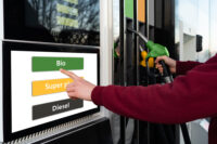 en-medio-de-crisis-por-alza-en-combustibles,-mem-reporta-migracion-del-30%-hacia-gasolina-superior