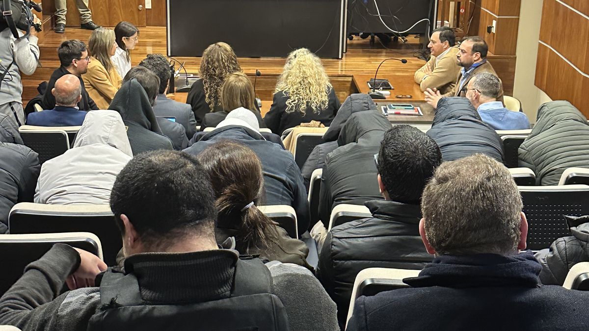 caso-caranchos:-ocho-policias-condenados-a-penas-de-hasta-dos-anos-de-prision-por-vender-informacion-de-accidentes-y-otro-imputado-con-arresto-domiciliario