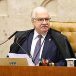 fachin-abre-sessao,-fala-em-periodo-dificil-e-diz-que-stf-deve-julgar-fatos,-nao-pessoas